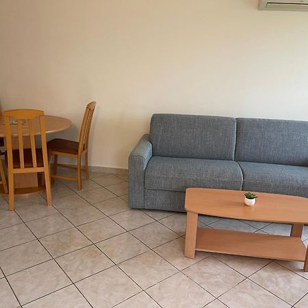 Frejus Plage T2, Piscine, Parking, Plages A 200M Luaran gambar